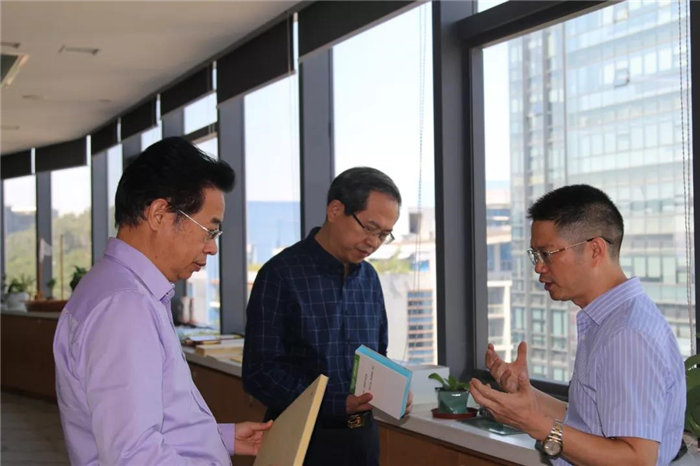 中共贛州市委常委、統(tǒng)戰(zhàn)部長彭業(yè)明等領導一行到訪廣東博皓考察指導-1