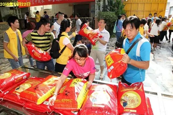 【博皓風(fēng)采】小寒天，大雪紛飛；踐愛行，陽光普照-4