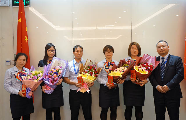 優(yōu)秀的“服務(wù)天使”們，他們是默默付出的幕后英雄！他們是最可愛的人