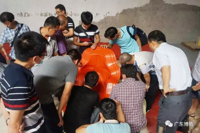 中國不飽和聚酯樹脂行業(yè)協(xié)會 華南玻璃鋼新技術交流培訓中心第三期玻璃鋼模具制作培訓班-17